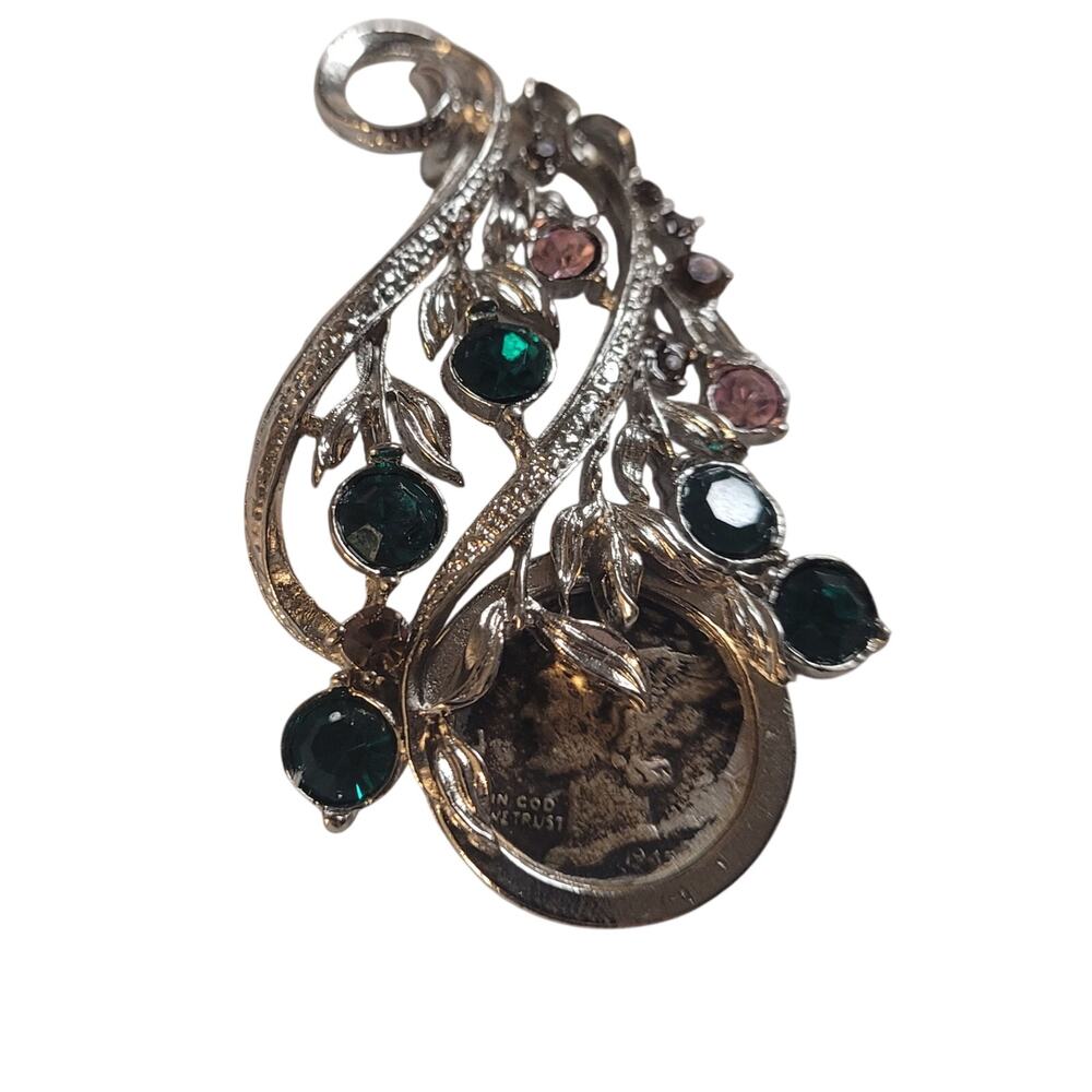 Vintage pin or pendant featuring a genuine 1945 silver Mercury dime